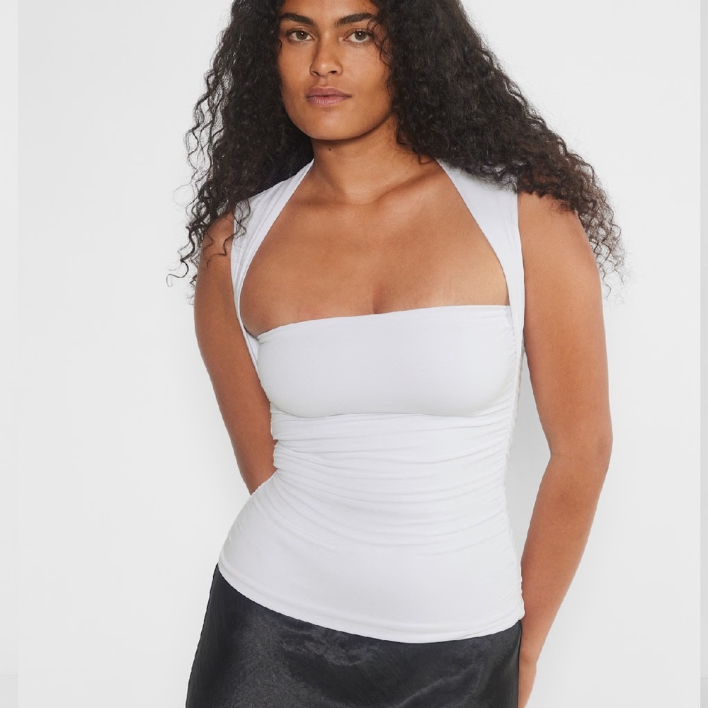 Aritzia contour flourish top